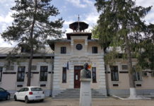 Relaţia cu mass-media